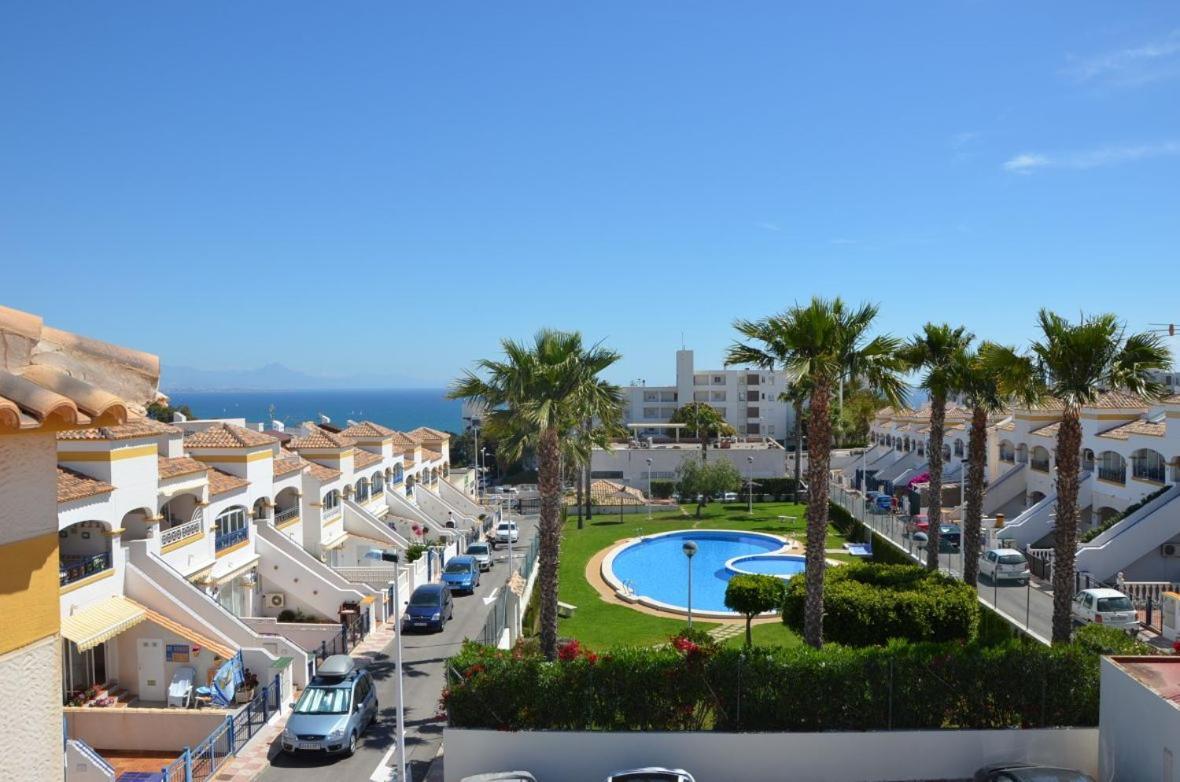 Top-Floor Apartment With 65 M2 Sun Terrace, Renovated Kitchen And Bathroom Gran Alacant Exterior photo