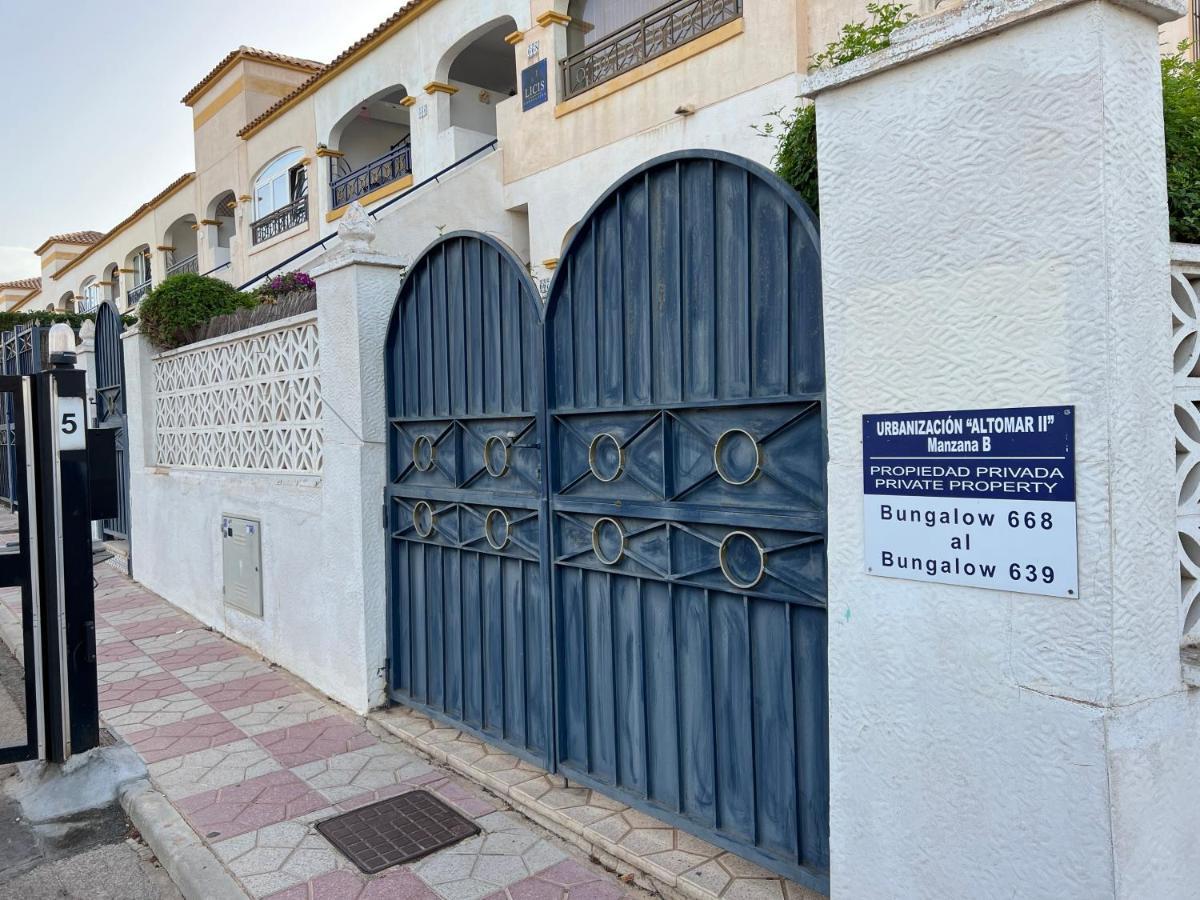 Top-Floor Apartment With 65 M2 Sun Terrace, Renovated Kitchen And Bathroom Gran Alacant Exterior photo